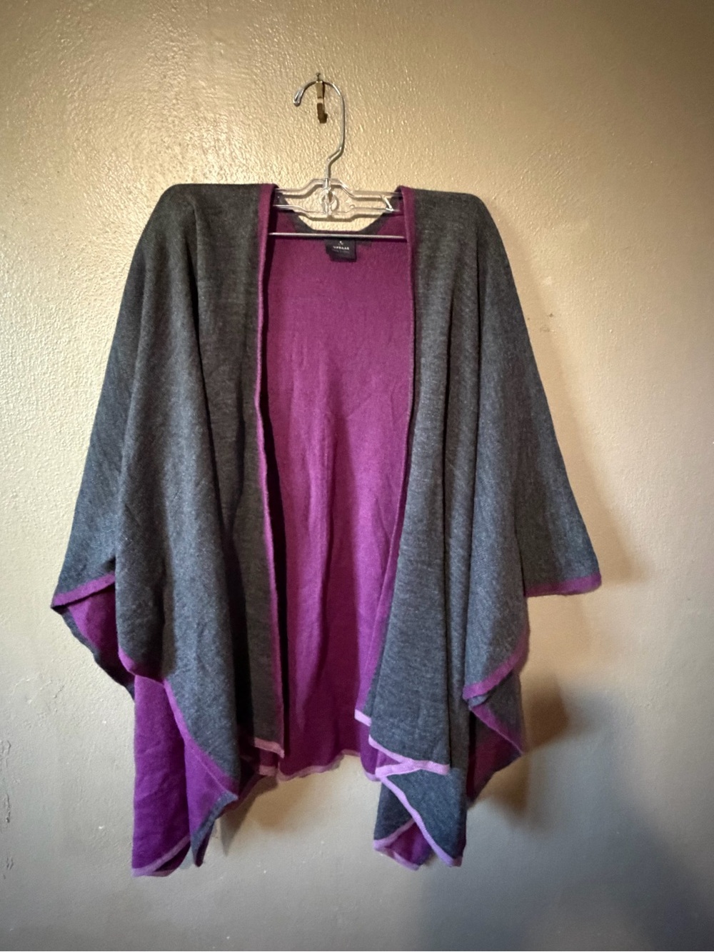 V.Fraas Reversible Open Front Cape Poncho Wrap | Grey & Berry | One Size
